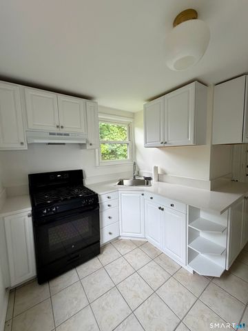 33 Macintosh Road, Norwalk, CT 06851