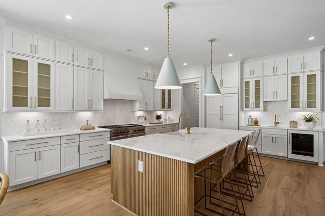 914 Lakeview Drive, Mount Pleasant, SC 29464