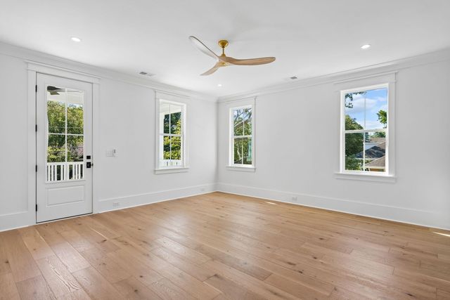 914 Lakeview Drive, Mount Pleasant, SC 29464