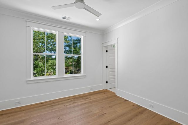 914 Lakeview Drive, Mount Pleasant, SC 29464