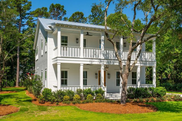 914 Lakeview Drive, Mount Pleasant, SC 29464