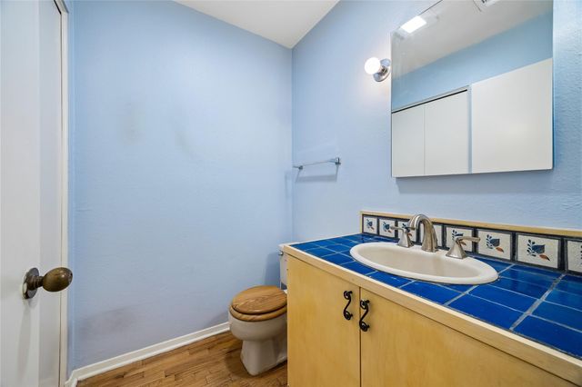 409 E 38th ST 302, Austin, TX 78705