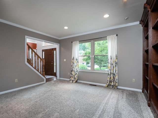 219 W Stoneridge Drive, Milford, OH 45150