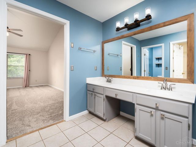 219 W Stoneridge Drive, Milford, OH 45150