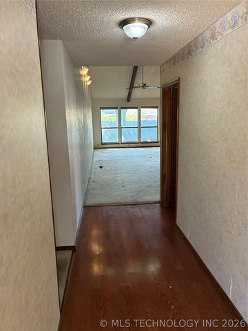 2305 W El Paso Court, Broken Arrow, OK 74012