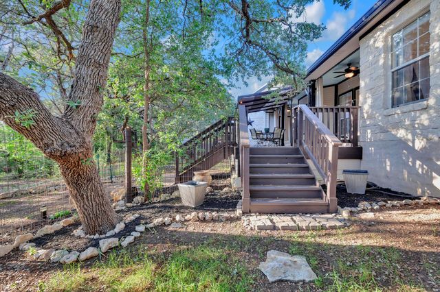 206 S Cowal DR, Spicewood, TX 78669