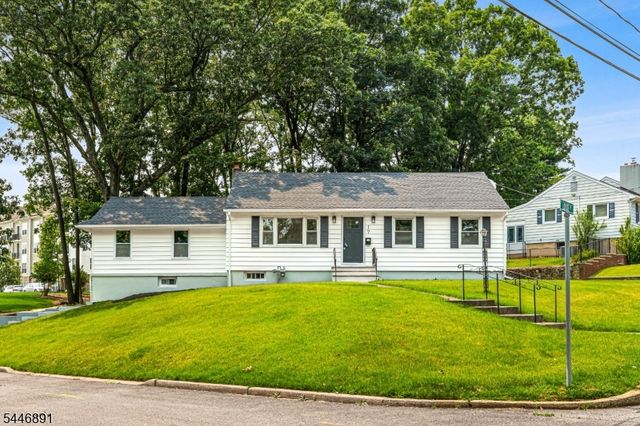 76 Dawn Ave, North Haledon Boro, NJ 07508