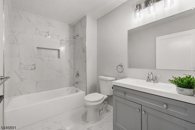76 Dawn Ave, North Haledon Boro, NJ 07508