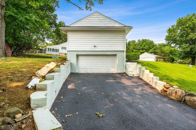 76 Dawn Ave, North Haledon Boro, NJ 07508