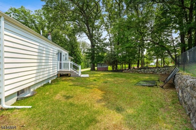 76 Dawn Ave, North Haledon Boro, NJ 07508