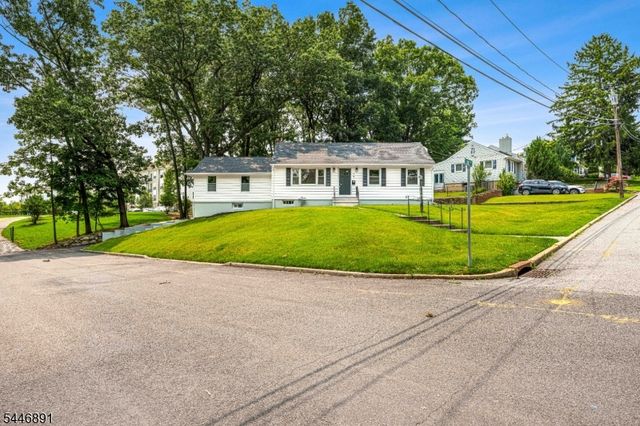 76 Dawn Ave, North Haledon Boro, NJ 07508