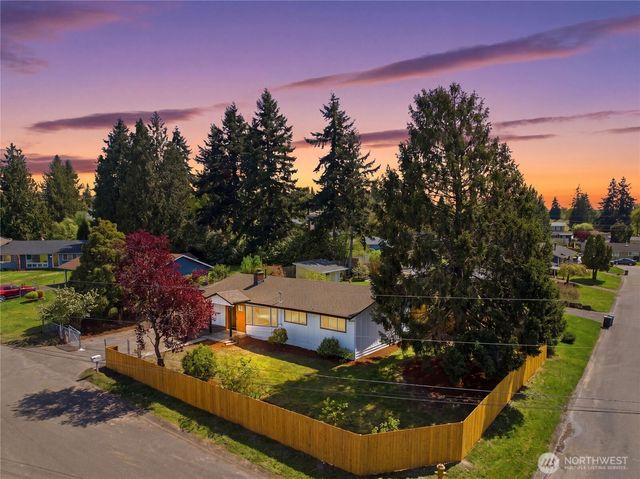 2103 S 249th Street, Kent, WA 98032