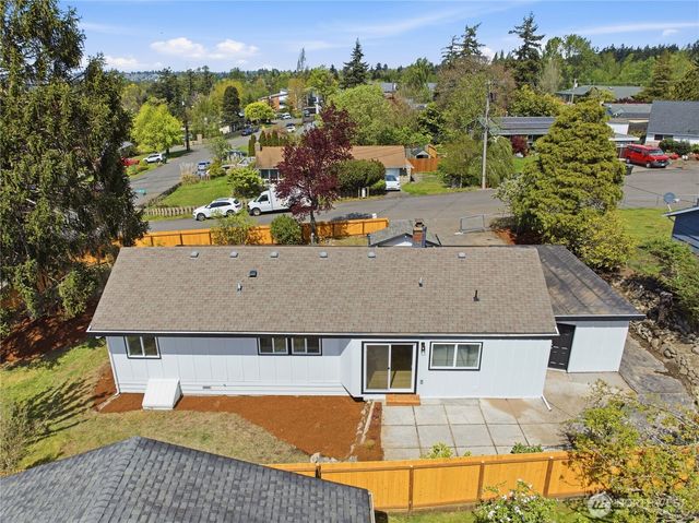 2103 S 249th Street, Kent, WA 98032