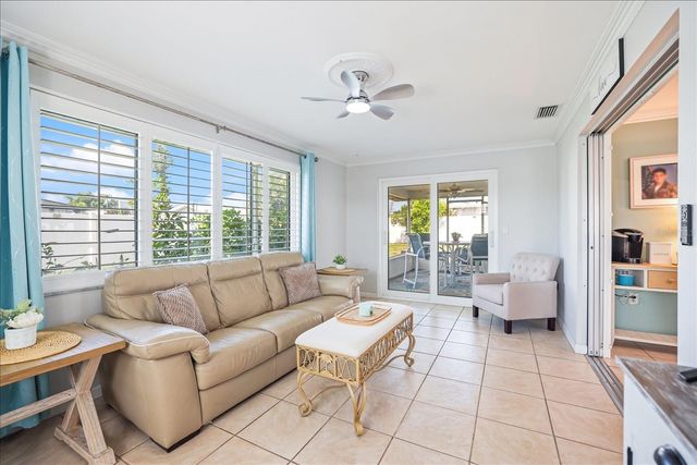 1330 CAMBRIDGE DRIVE, Venice, FL 34293
