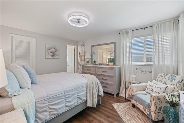 1330 CAMBRIDGE DRIVE, Venice, FL 34293