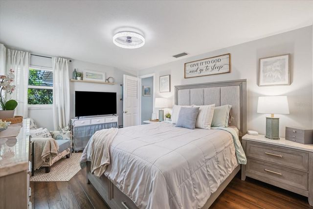 1330 CAMBRIDGE DRIVE, Venice, FL 34293