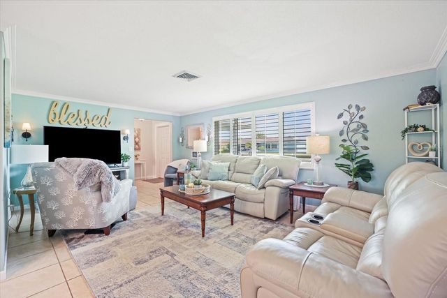 1330 CAMBRIDGE DRIVE, Venice, FL 34293