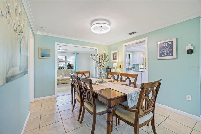 1330 CAMBRIDGE DRIVE, Venice, FL 34293