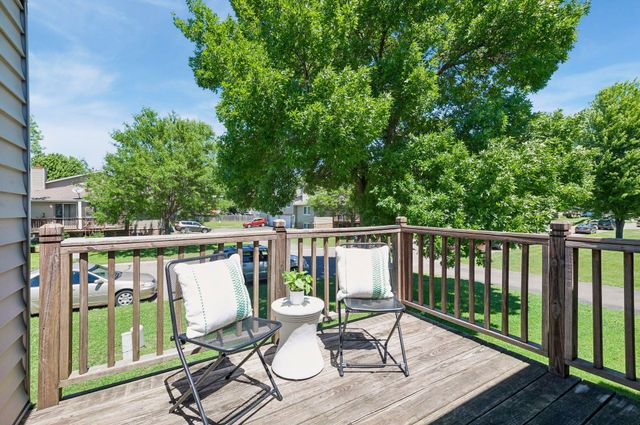 6139 64th Avenue N, Brooklyn Park, MN 55429