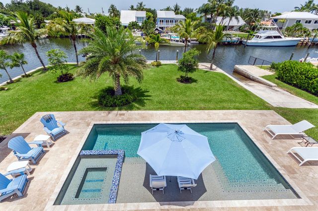205 Body Court, Jupiter, FL 33477