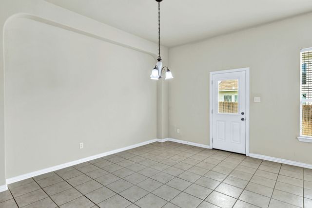 729 Red Elm Lane, Fort Worth, TX 76131