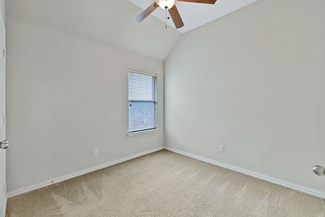 729 Red Elm Lane, Fort Worth, TX 76131