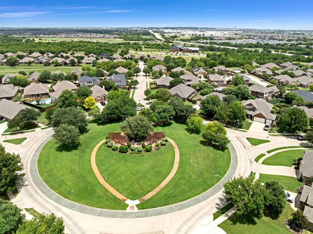 729 Red Elm Lane, Fort Worth, TX 76131
