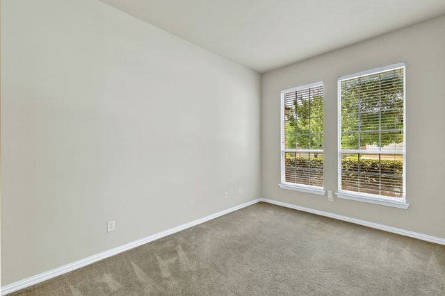 729 Red Elm Lane, Fort Worth, TX 76131
