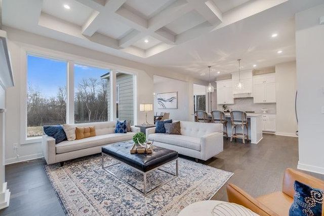 5881 Freeland Alcove N, Hugo, MN 55038