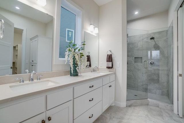 5881 Freeland Alcove N, Hugo, MN 55038