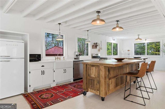 793 Cardinal Cove, Woodstock, GA 30188