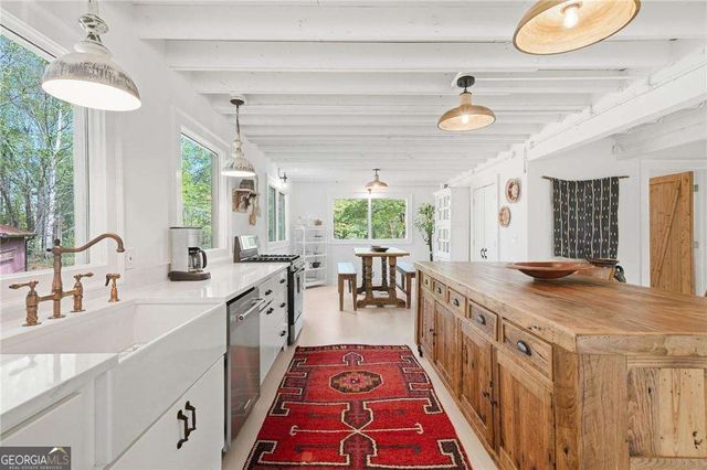 793 Cardinal Cove, Woodstock, GA 30188