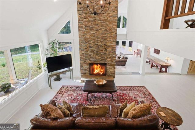 793 Cardinal Cove, Woodstock, GA 30188