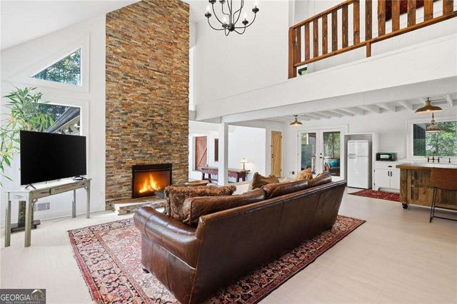 793 Cardinal Cove, Woodstock, GA 30188