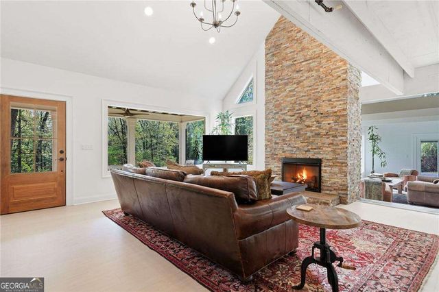 793 Cardinal Cove, Woodstock, GA 30188