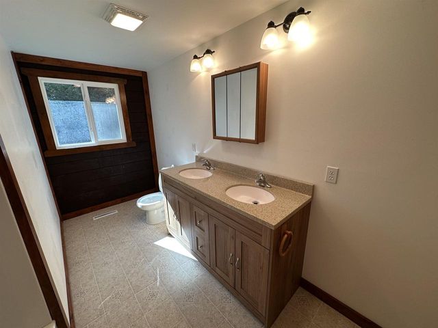 30023 County Hwy B Road, Lone Rock, WI 53556