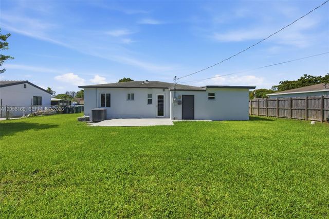 6785 SW 17th Street, Miami, FL 33155