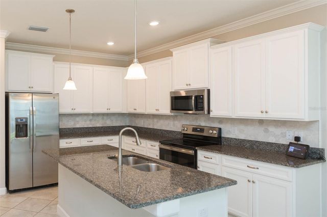 18676 NOBLE CASPIAN DRIVE, Lutz, FL 33558