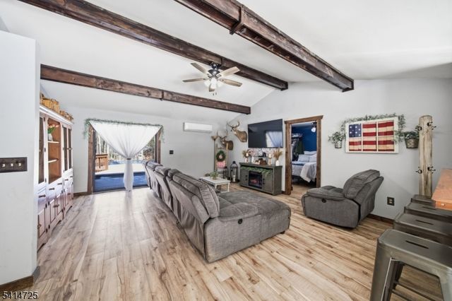 8 Martha St, Sandyston Twp., NJ 07826