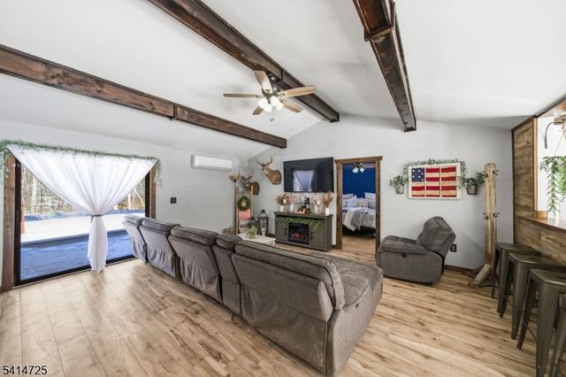 8 Martha St, Sandyston Twp., NJ 07826