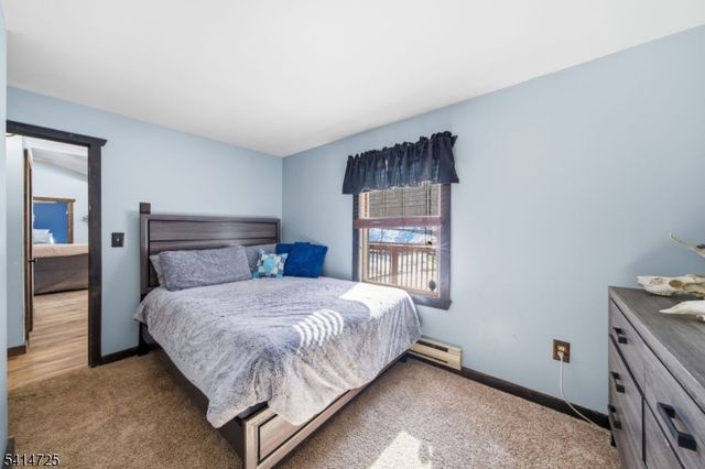 8 Martha St, Sandyston Twp., NJ 07826