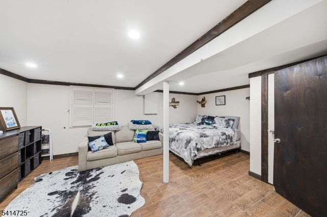 8 Martha St, Sandyston Twp., NJ 07826