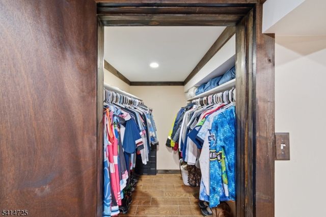 8 Martha St, Sandyston Twp., NJ 07826