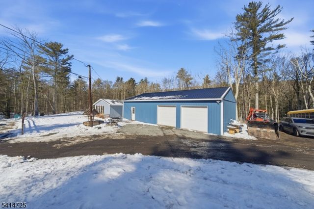 8 Martha St, Sandyston Twp., NJ 07826