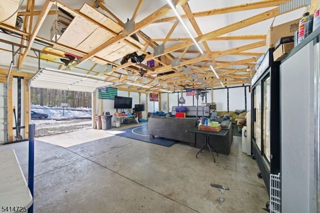 8 Martha St, Sandyston Twp., NJ 07826