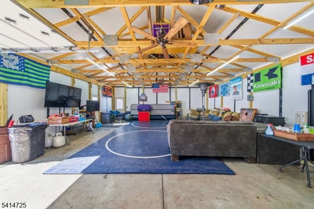 8 Martha St, Sandyston Twp., NJ 07826