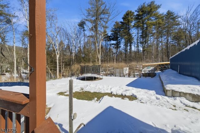 8 Martha St, Sandyston Twp., NJ 07826