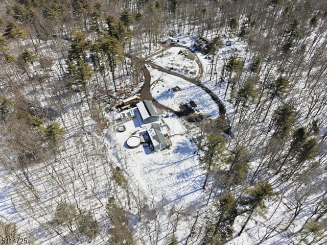 8 Martha St, Sandyston Twp., NJ 07826