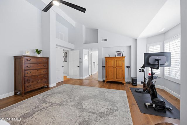 3049 Shadow Hill Circle, Thousand Oaks, CA 91360