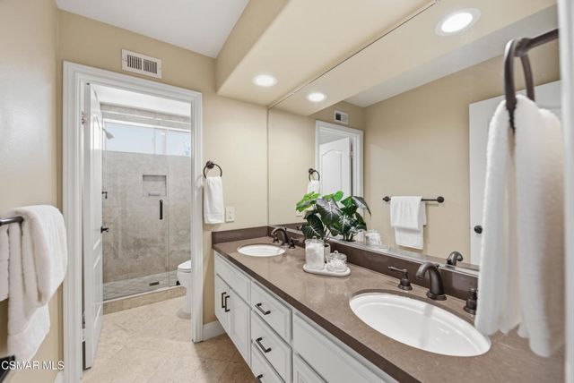 3049 Shadow Hill Circle, Thousand Oaks, CA 91360